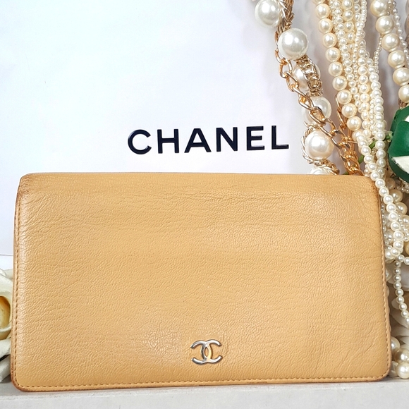 Chanel VTG Long Bifold Flap Clutch/Wallet. - Picture 1 of 16